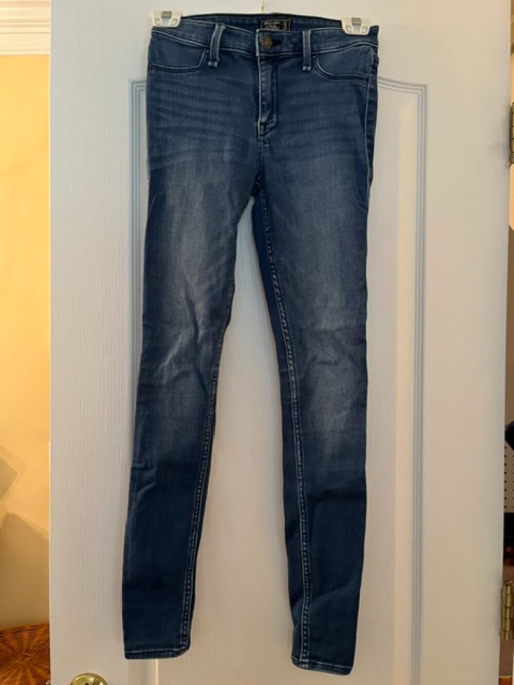 Abercrombie & Fitch Harper Low Rise Jean Legging – Size 27 (4L)